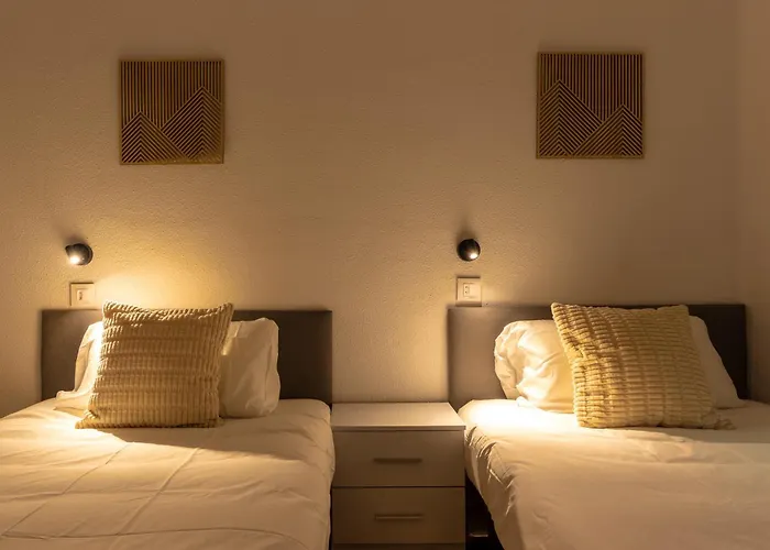 El Refugio De Sabi Con Chimenea Sabinanigo